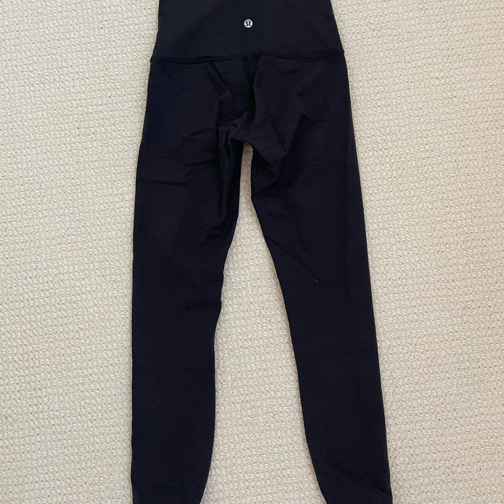Black lululemon leggings